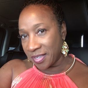 Meet your Posher, Robin